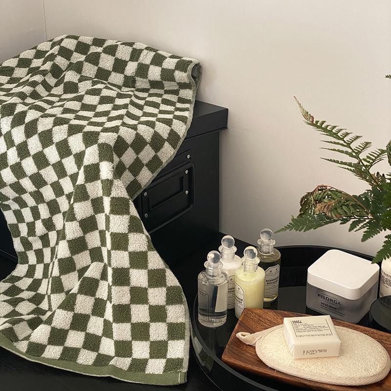 Junips | Classic Checkerboard Towel Collection