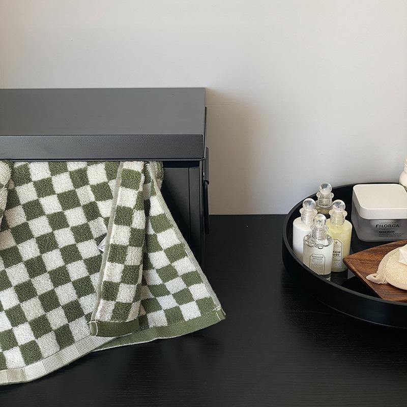 Junips | Classic Checkerboard Towel Collection