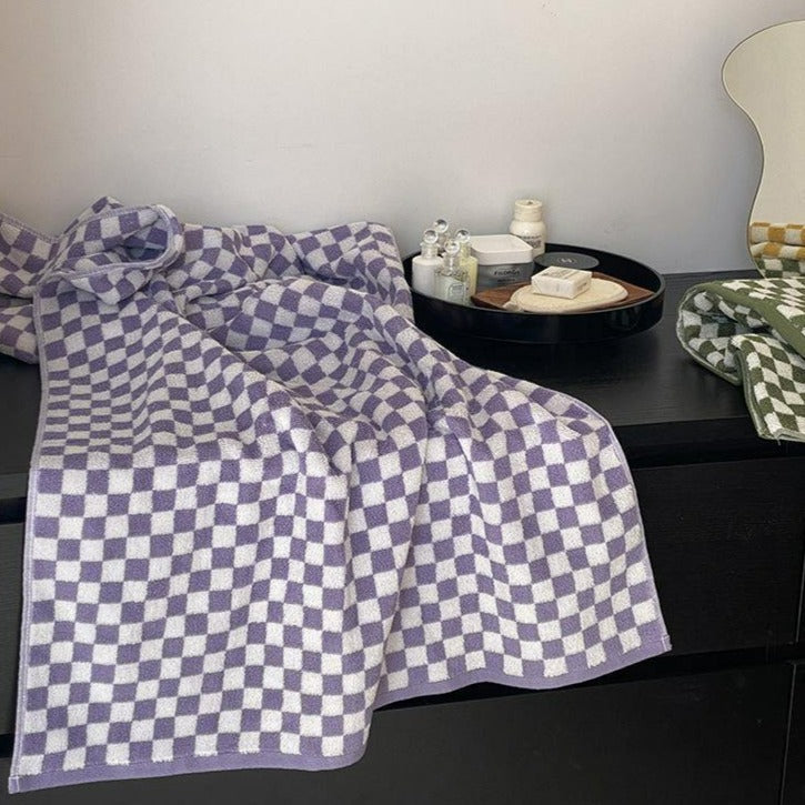 Junips | Classic Checkerboard Towel Collection