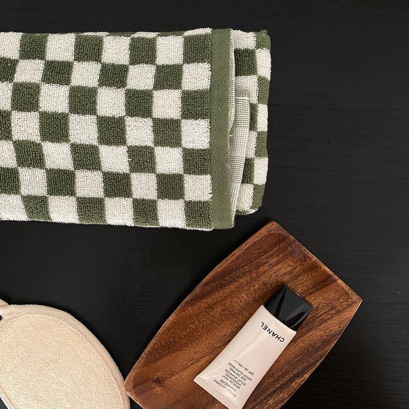 Junips | Classic Checkerboard Towel Collection