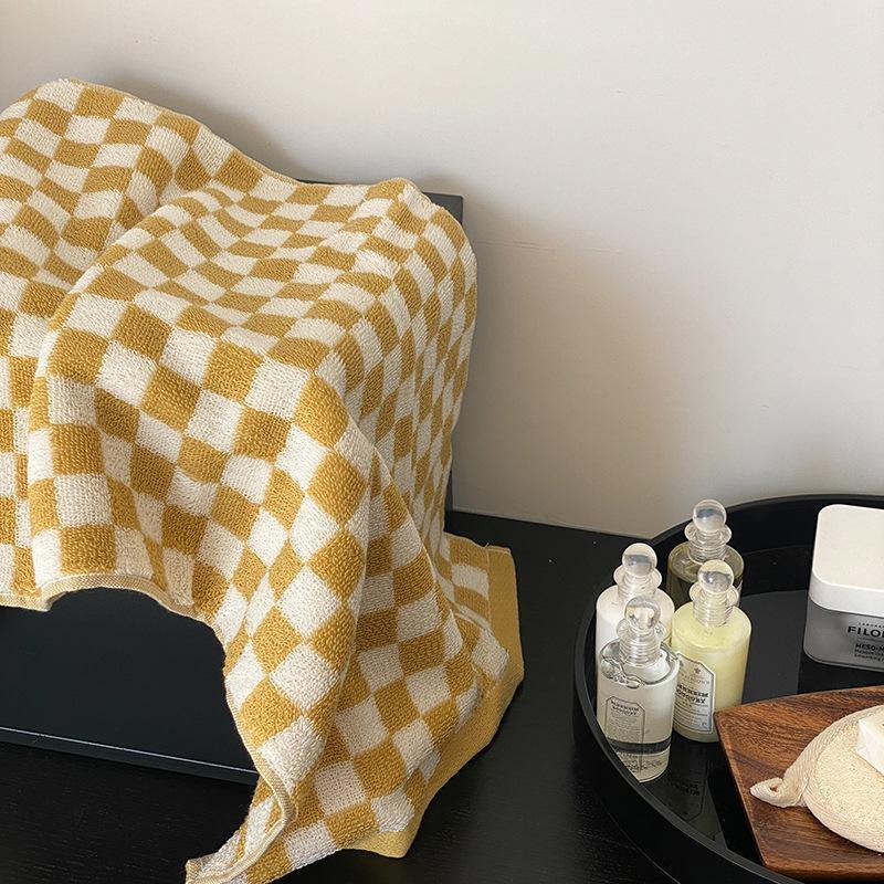 Junips | Classic Checkerboard Towel Collection