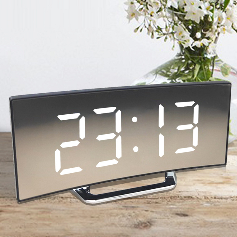 Junips | LED Lighting large digital display | Curved LED Digital Clock - Amedea