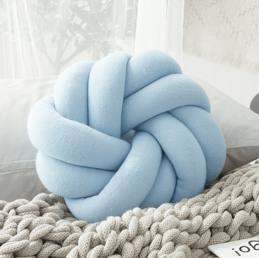 Junips | Creative Cotton Knot Ball Pillow
