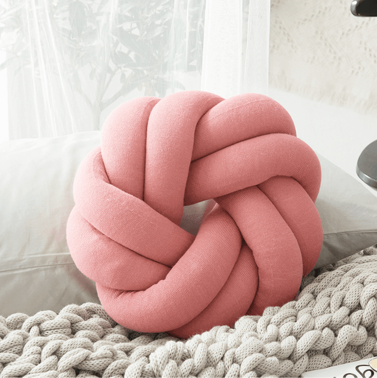Junips | Creative Cotton Knot Ball Pillow