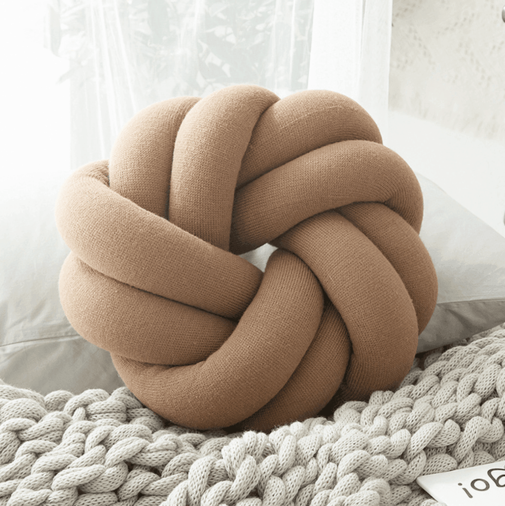Junips | Creative Cotton Knot Ball Pillow