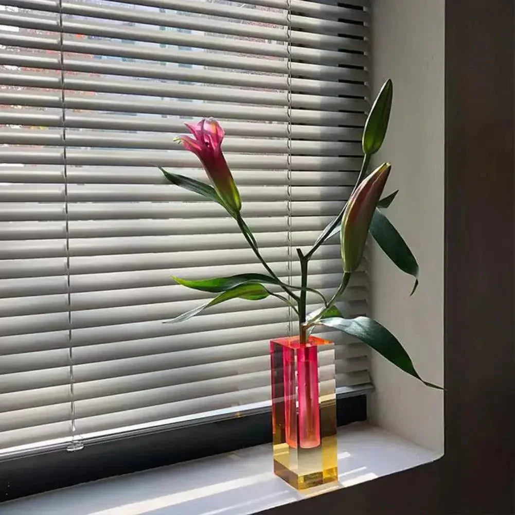 Junips | Crystal Effect Gradient Vase