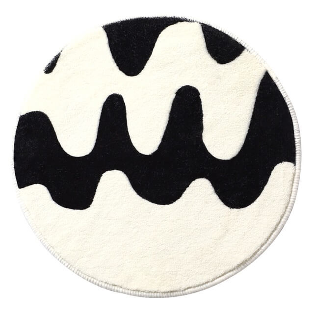 Junips | Curvy Checker Mini Tufted Carpet