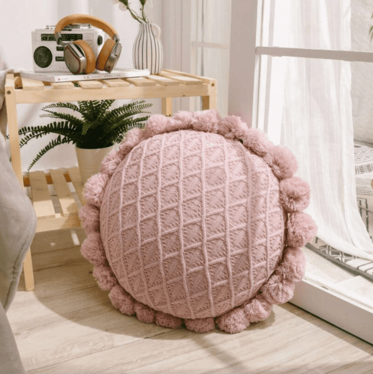 Junips | Sweet Pom Pom Tassel Round Cushion