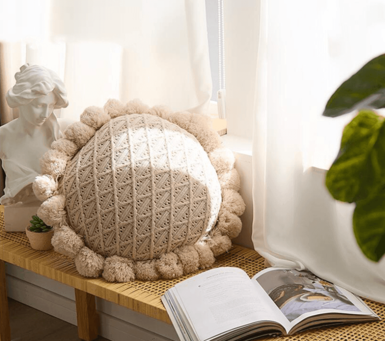 Junips | Sweet Pom Pom Tassel Round Cushion