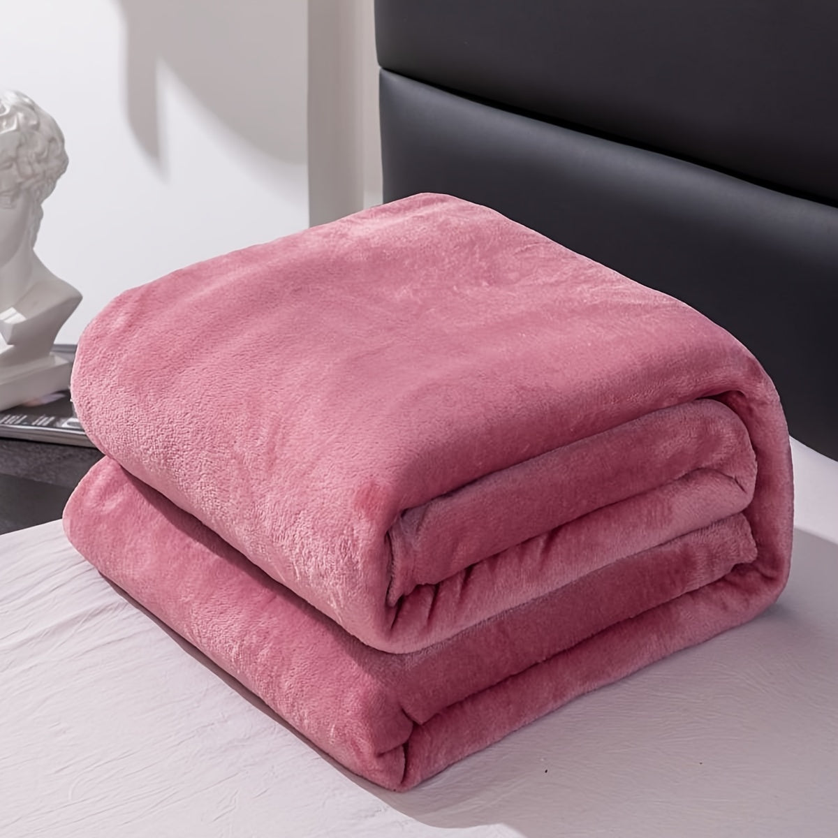 Junips | Soft and warm gray flannel blanket for all seasons