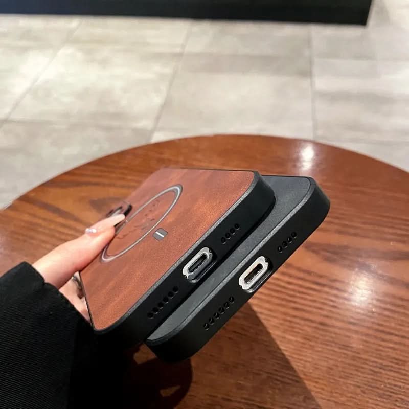 Junips | Deer Leather iPhone Case MagSafe Wireless Charging
