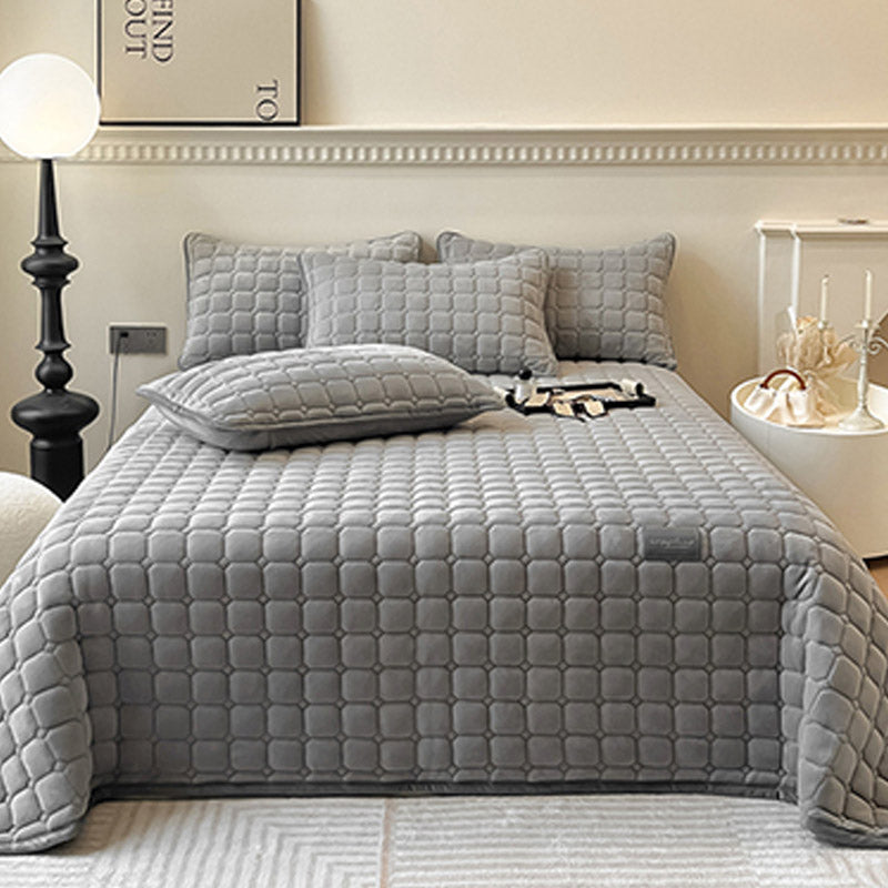 Junips | Modern Soft Throw Blanket with Square Texture – Stylish Fluffy Bed & Sofa Cover
