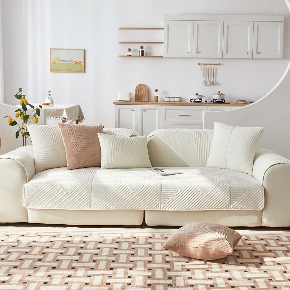 Junips | PlushGrip – Non-slip plush sofa cover