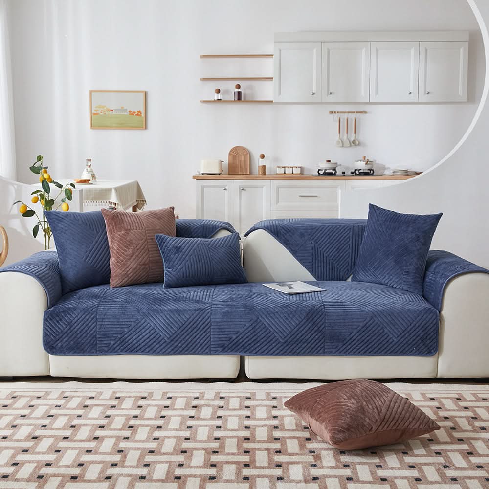 Junips | PlushGrip – Non-slip plush sofa cover