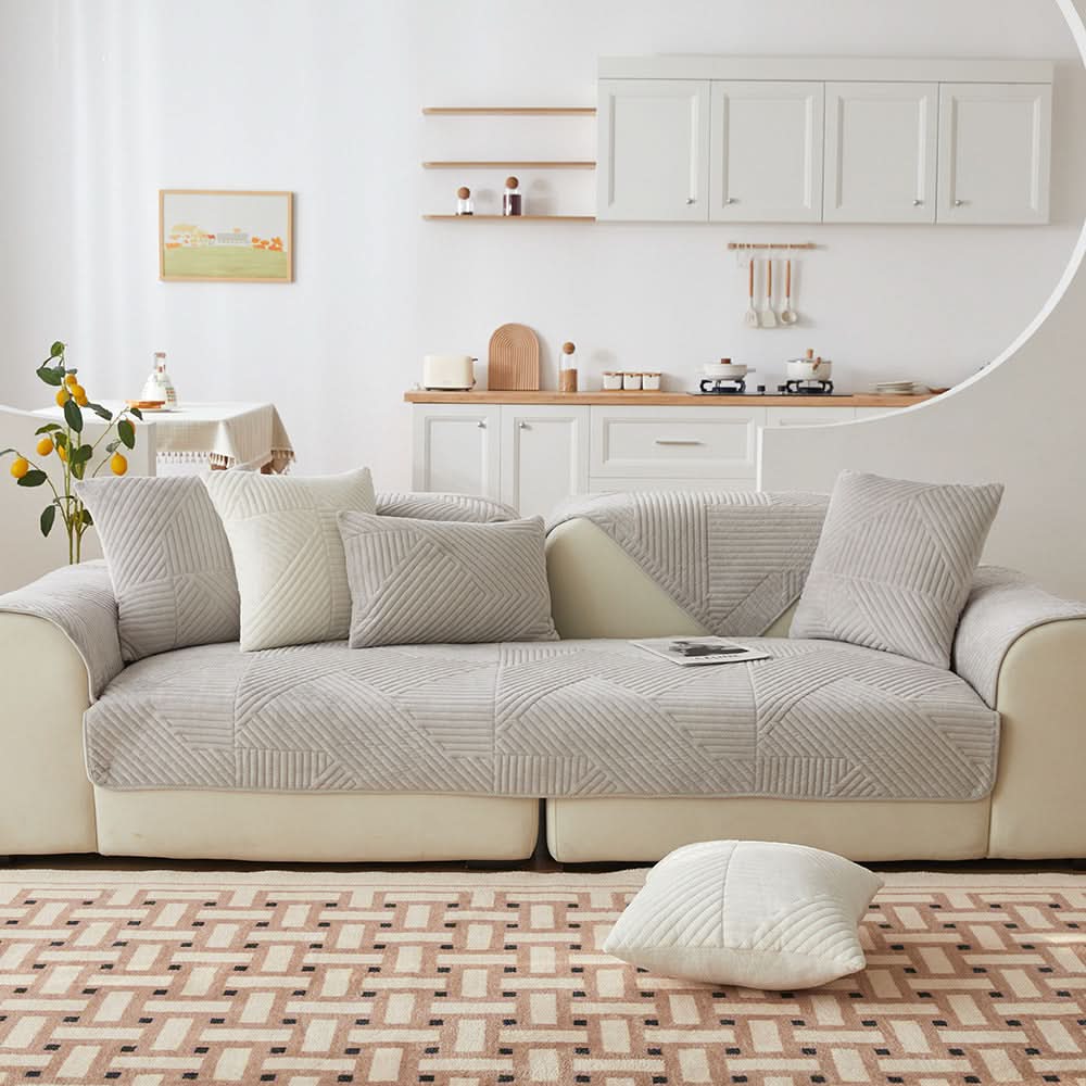 Junips | PlushGrip – Non-slip plush sofa cover