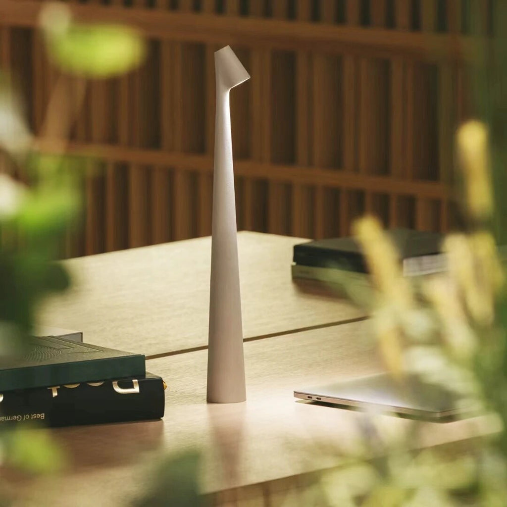 Junips | Table Lamp Modern Red Metal LED Light