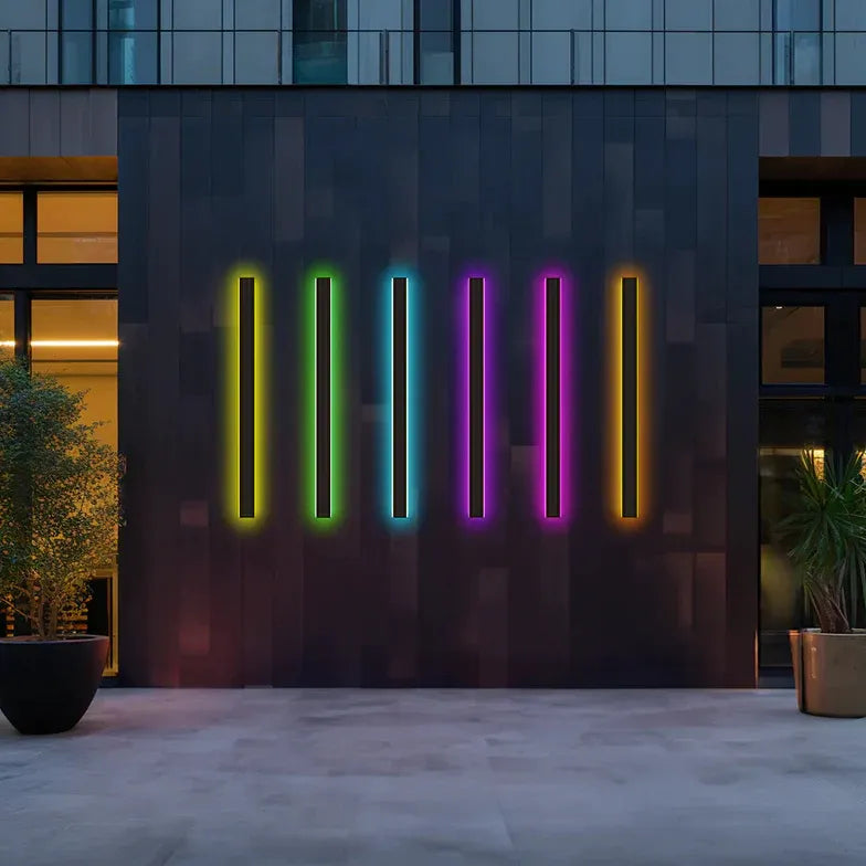 Junips | Linear black minimalist LED outdoor wall light