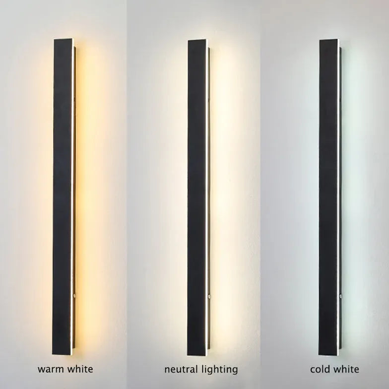 Junips | Linear black minimalist LED outdoor wall light