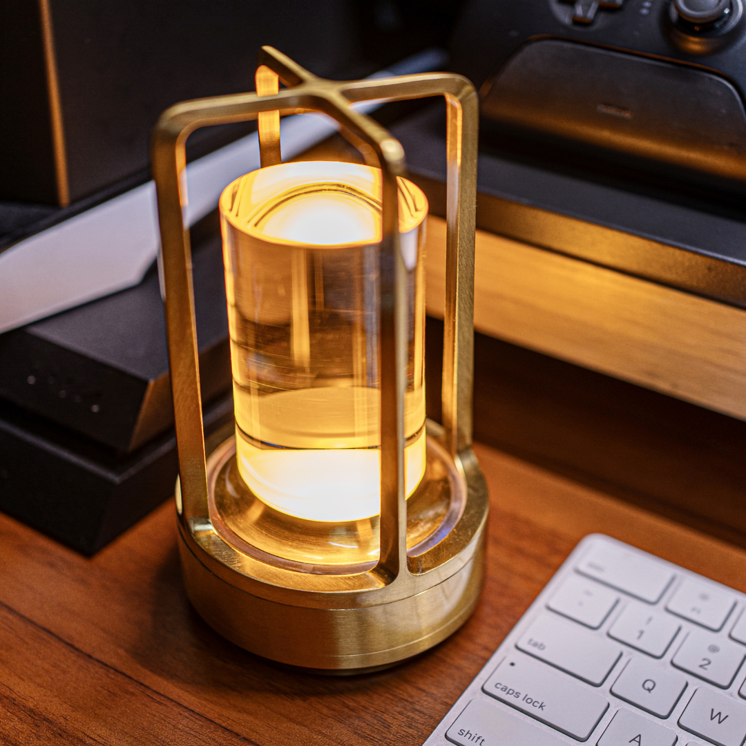 Junips | Table Lamp with Crystal Glass Ambient Light