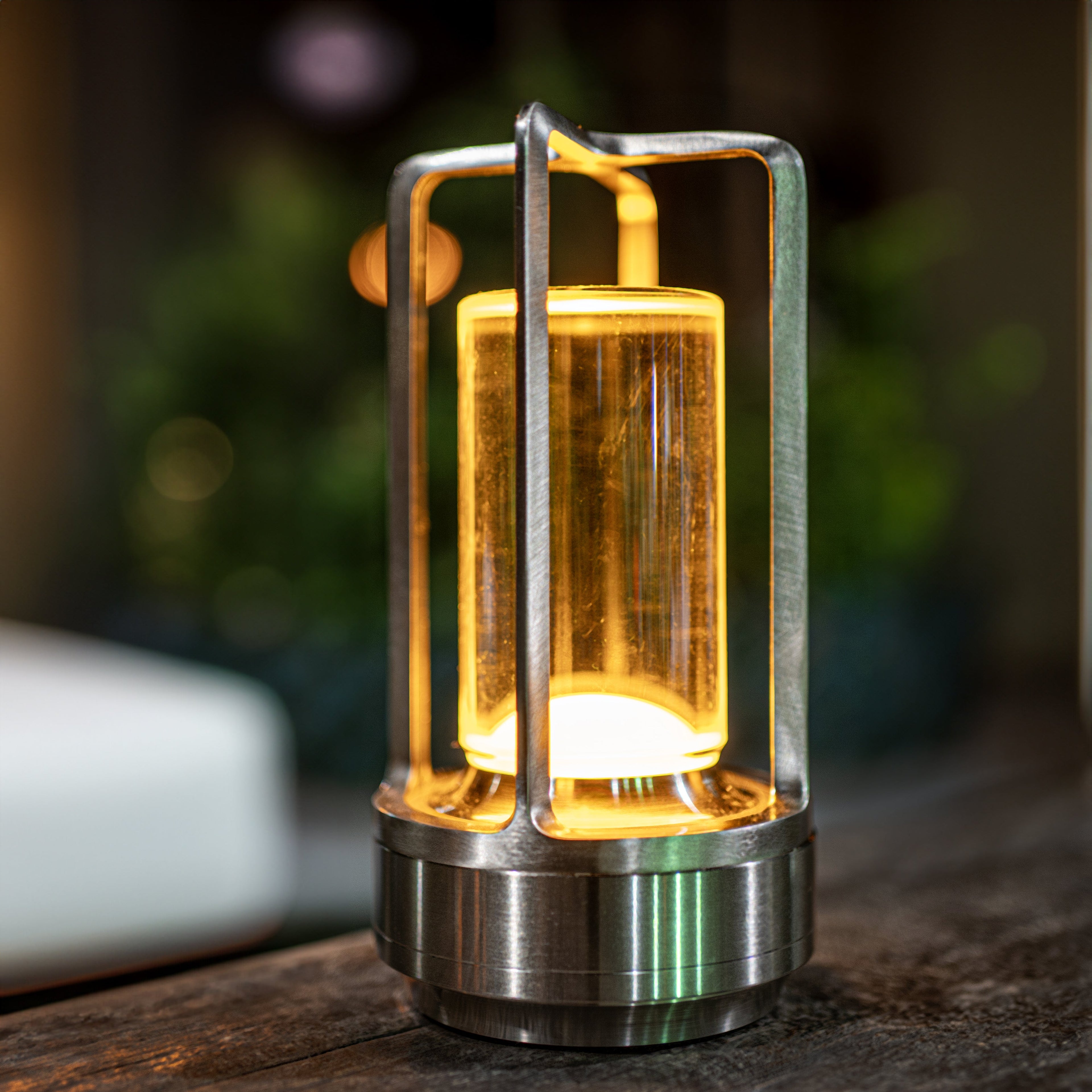 Junips | Table Lamp with Crystal Glass Ambient Light