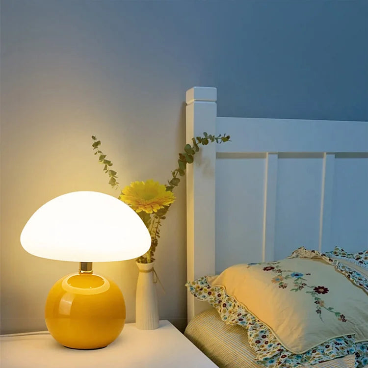 Junips | Ceramic Table Lamp with Soft Warm Lighting