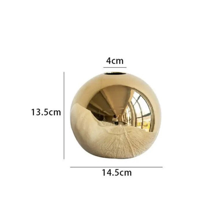 Junips | Golden Ball Vase