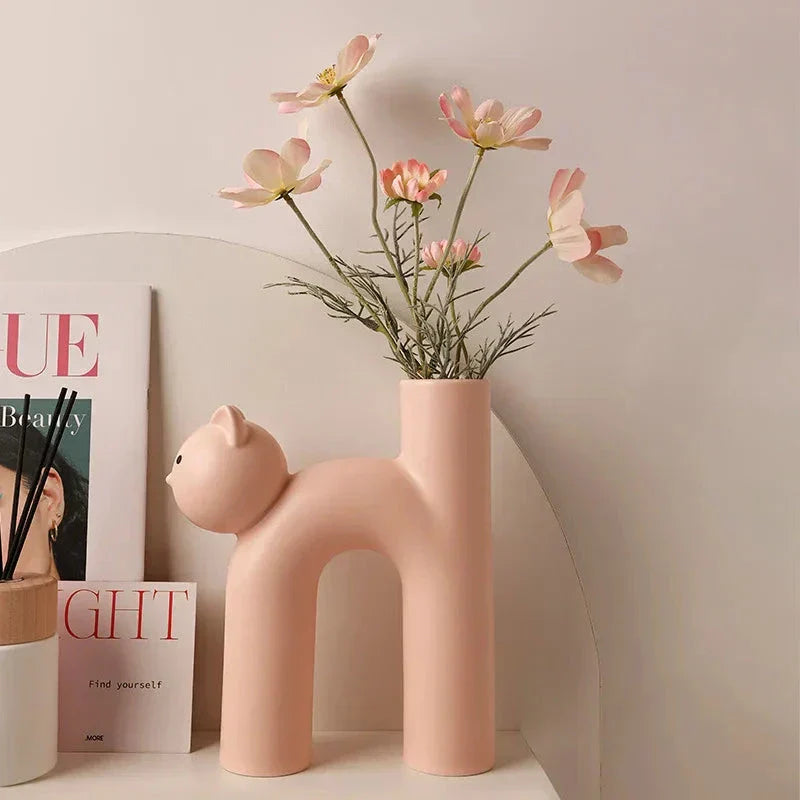 Junips | Matte Kitten Flower Vase