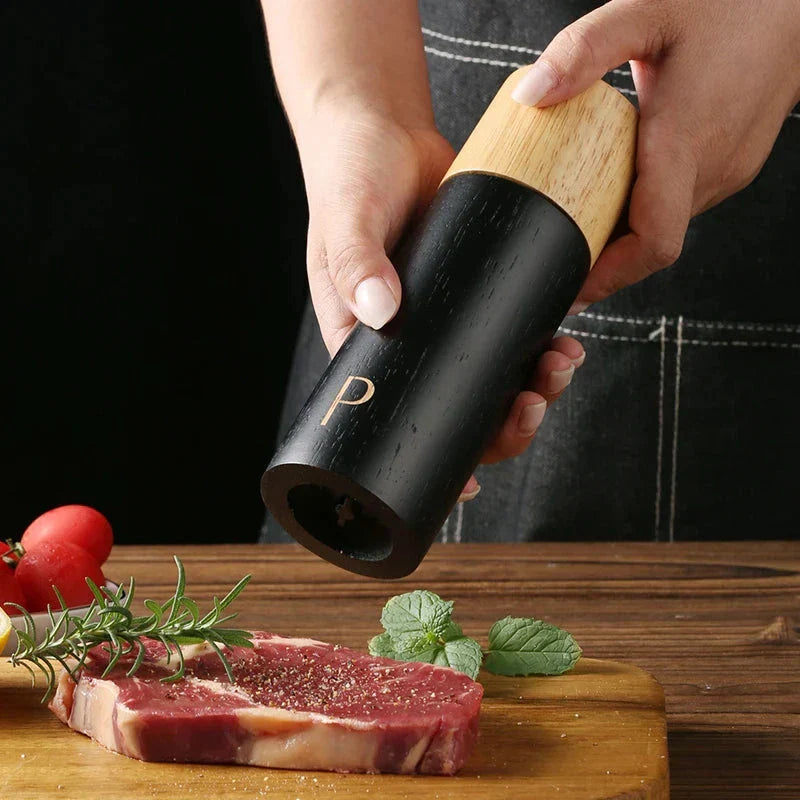 Junips | Wood Salt and Pepper Mill Set