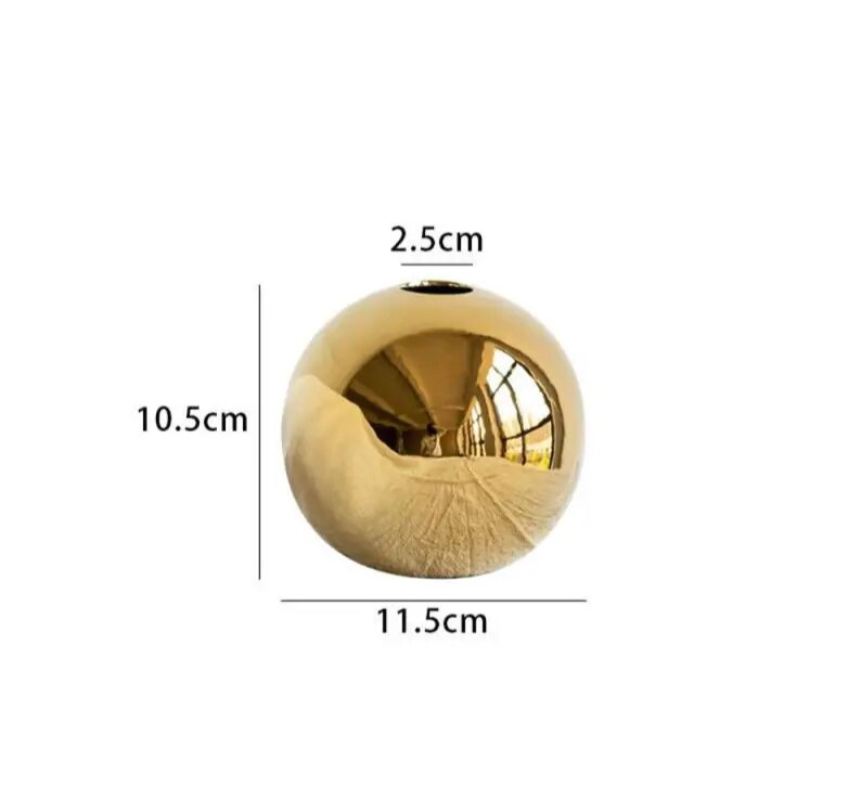 Junips | Golden Ball Vase