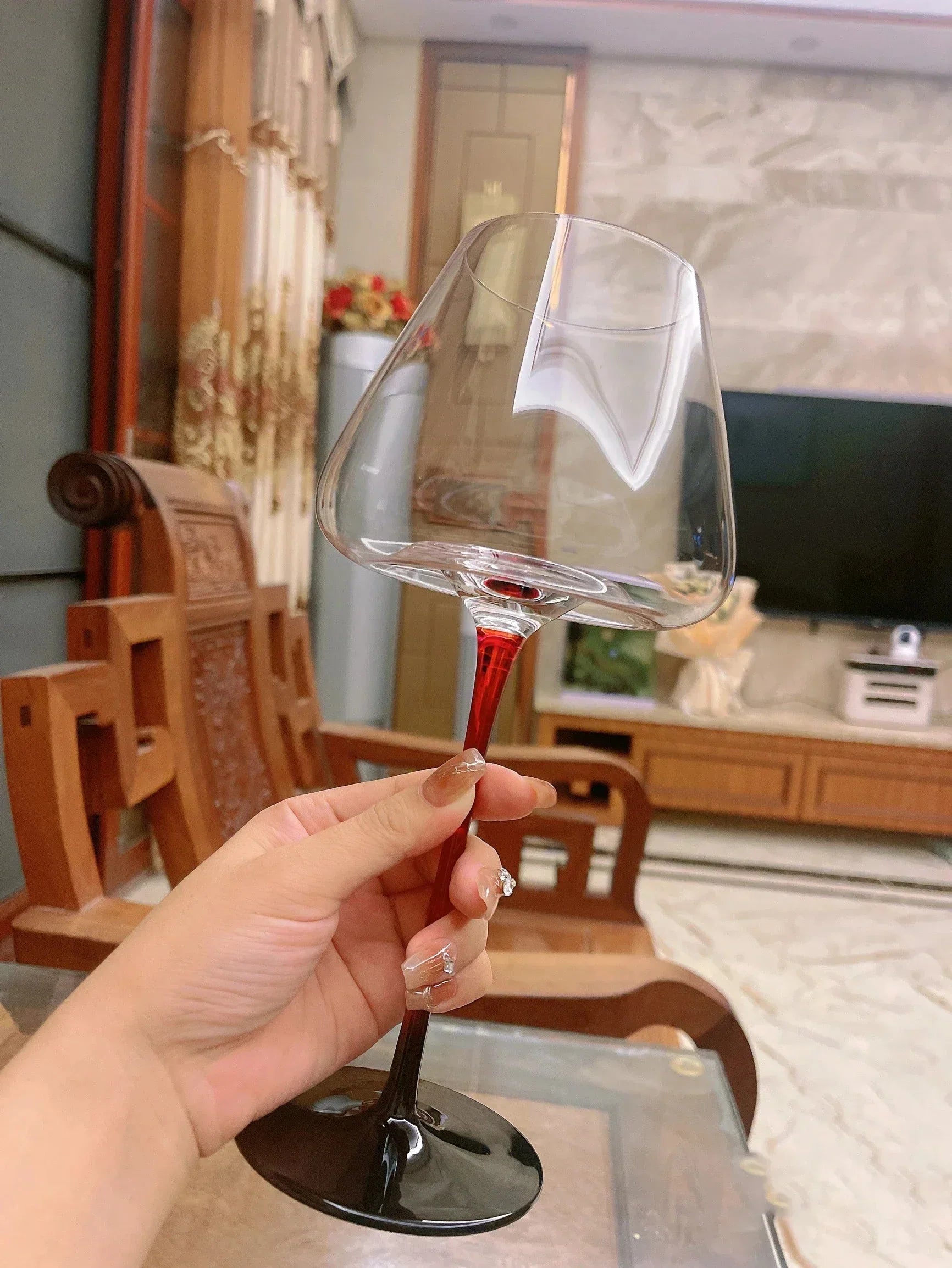 Junips | The wine glass with large capacity
