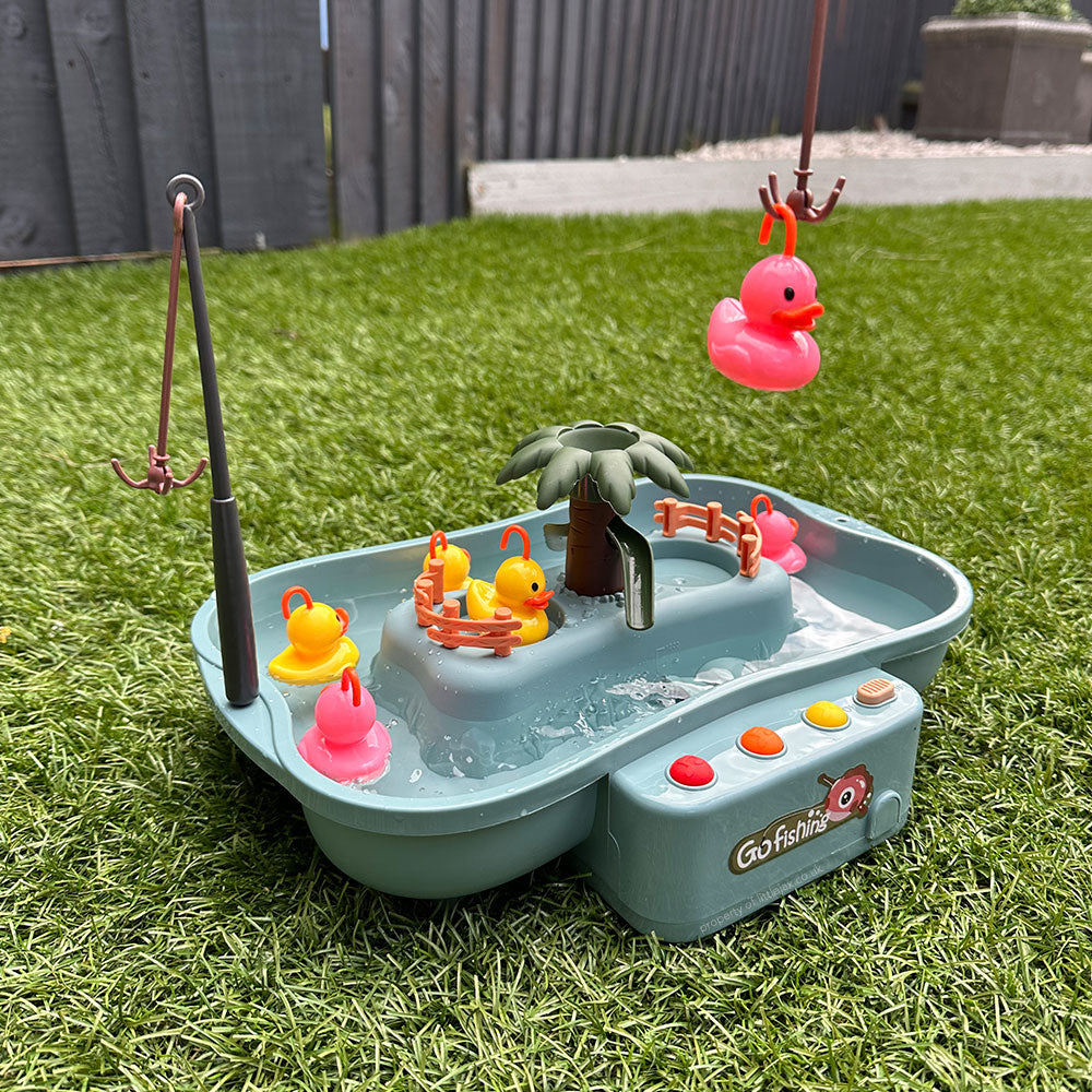 Junips | Hook The Duck - Interactive game with flowing water