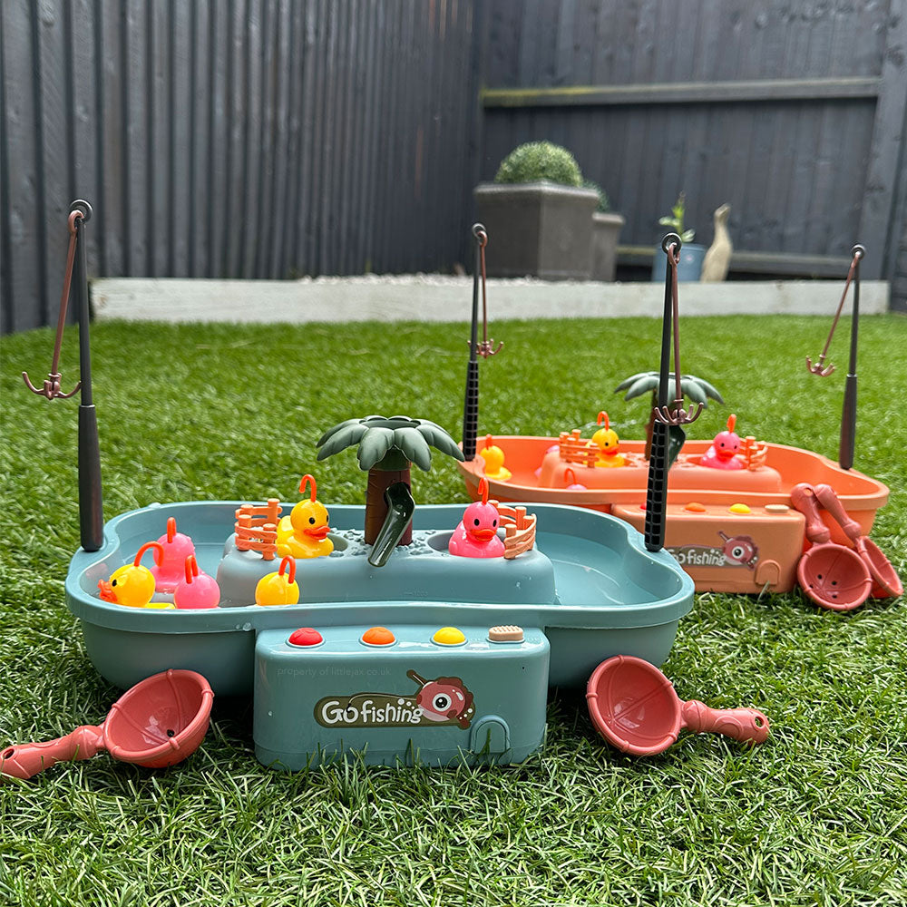 Junips | Hook The Duck - Interactive game with flowing water