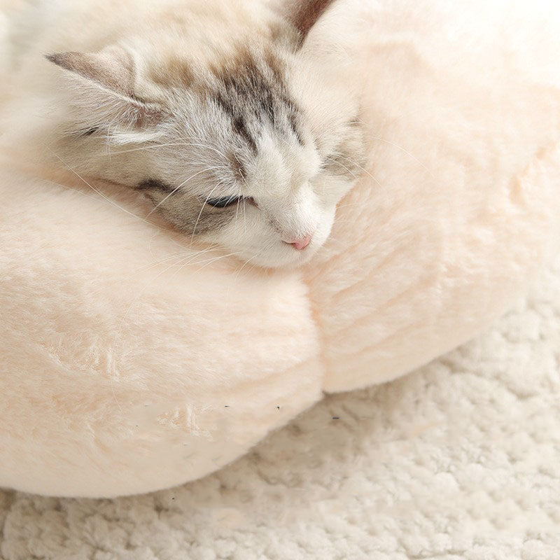 Junips | Deep Sleep Flower Shape Cat Bed