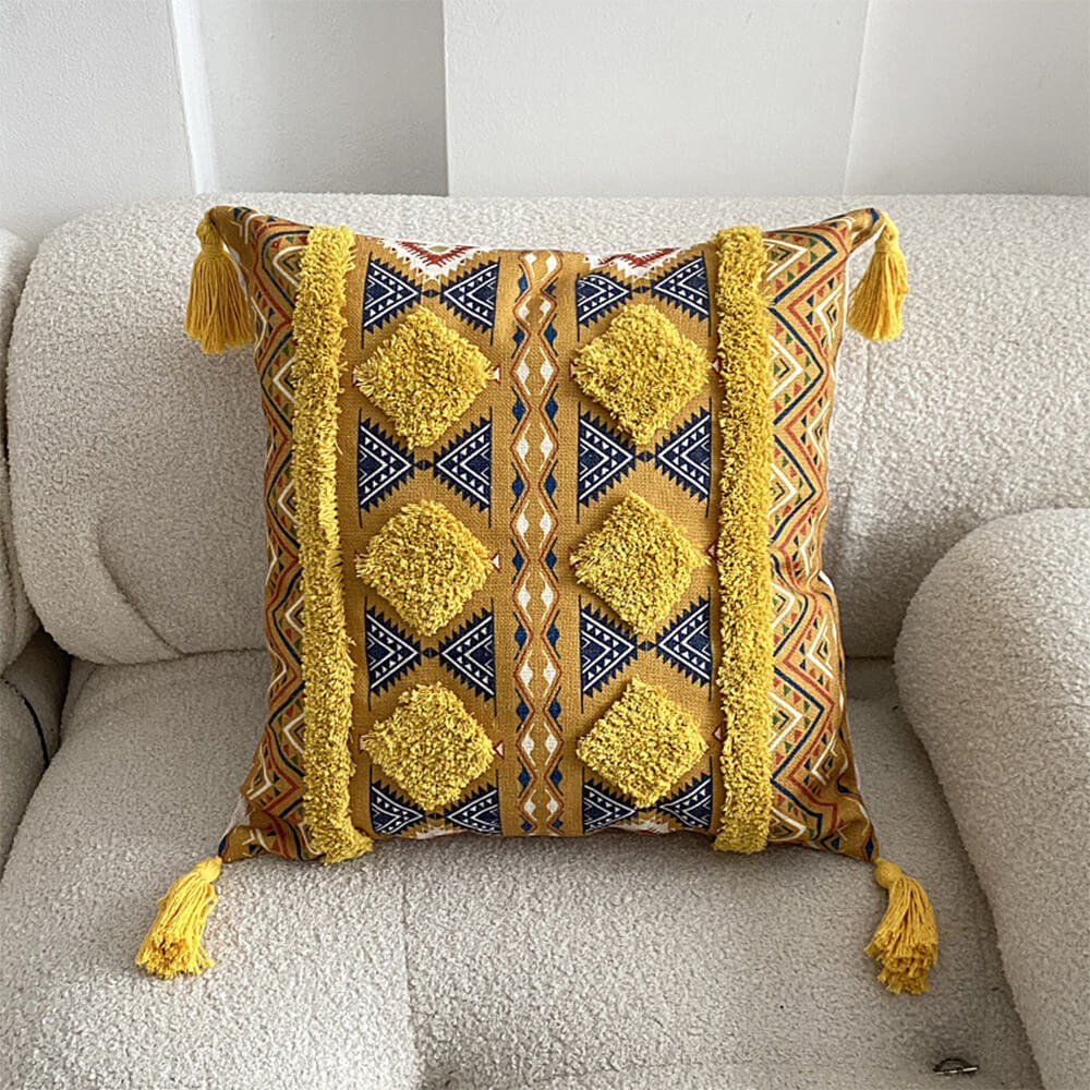 Junips | Moroccan inspired decorative throw pillow with tassel