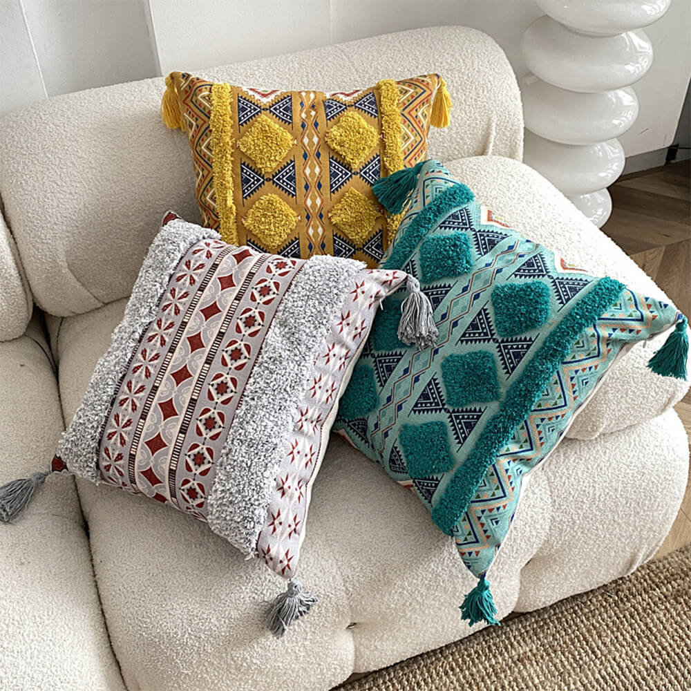 Junips | Moroccan inspired decorative throw pillow with tassel
