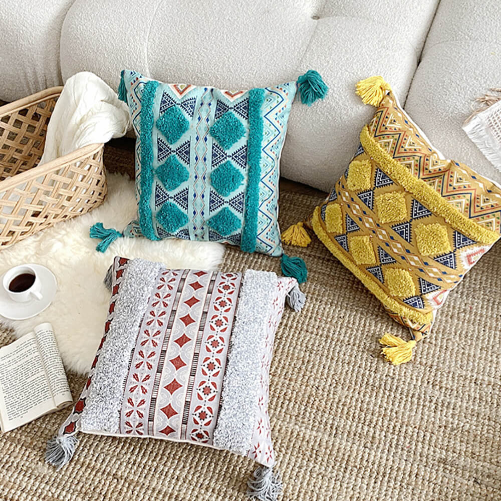 Junips | Moroccan inspired decorative throw pillow with tassel