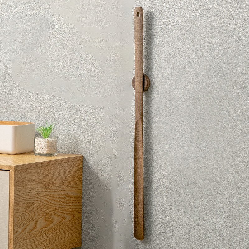 Junips | Wood long handle magnetic shoehorn