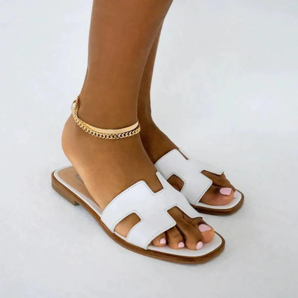 Junips | H - Slippers | Soft, comfortable and trendy