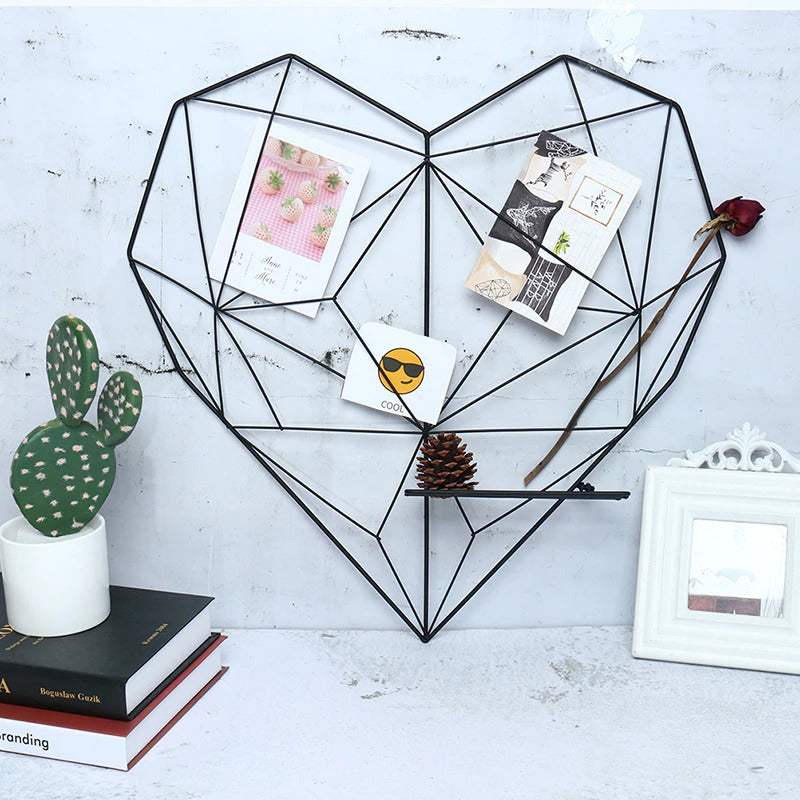 Junips | Heart Wire Photo Display