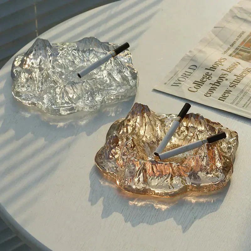 Junips | Ashtray decoration made of mountain glass in ice style