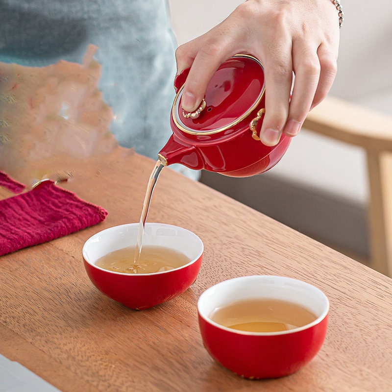 Junips | Ceramic-Lucky-Cat-Kuai-Ke-Cup – Porcelain tea cup with strainer, filter and lid, portable tea/coffee cup set for office, travel, tea ware