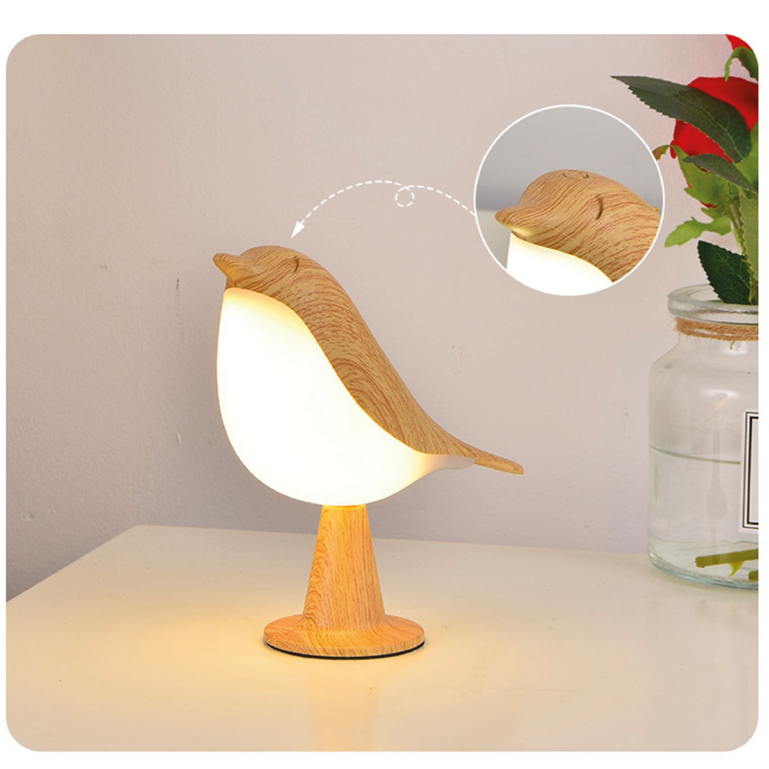 Junips | Table Lamp with Bird Design in Wood Finish