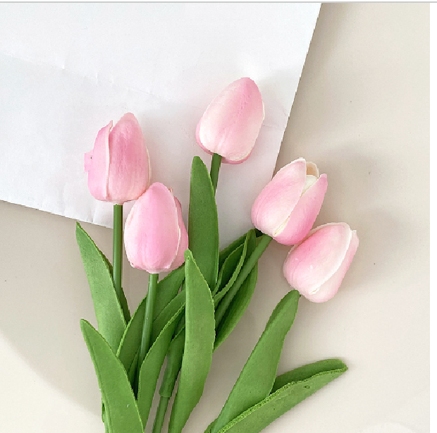 Junips | Life-like Tulip Bouquets for Every Occasion - Alyssa