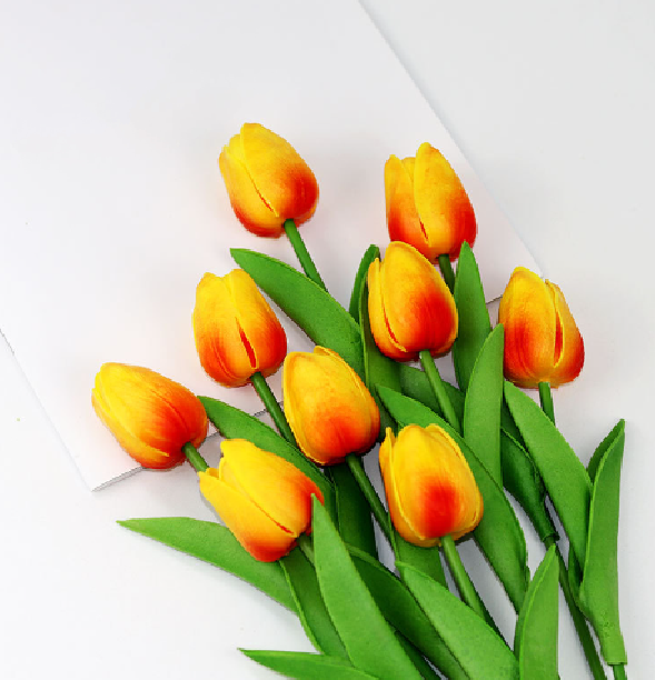 Junips | Life-like Tulip Bouquets for Every Occasion - Alyssa