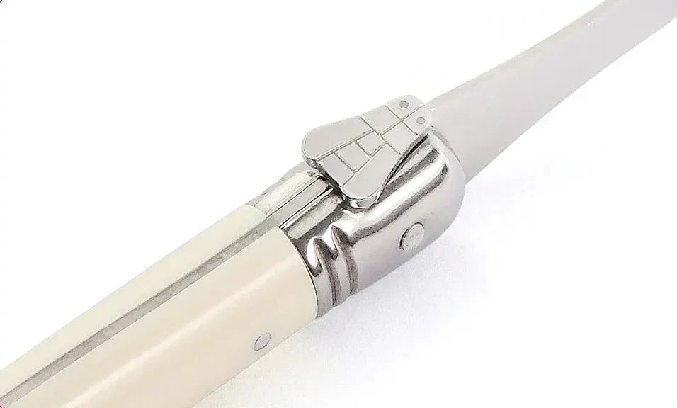 Junips | IvoryElegance – Luxury Laguiole Cutlery Set with Timeless Style