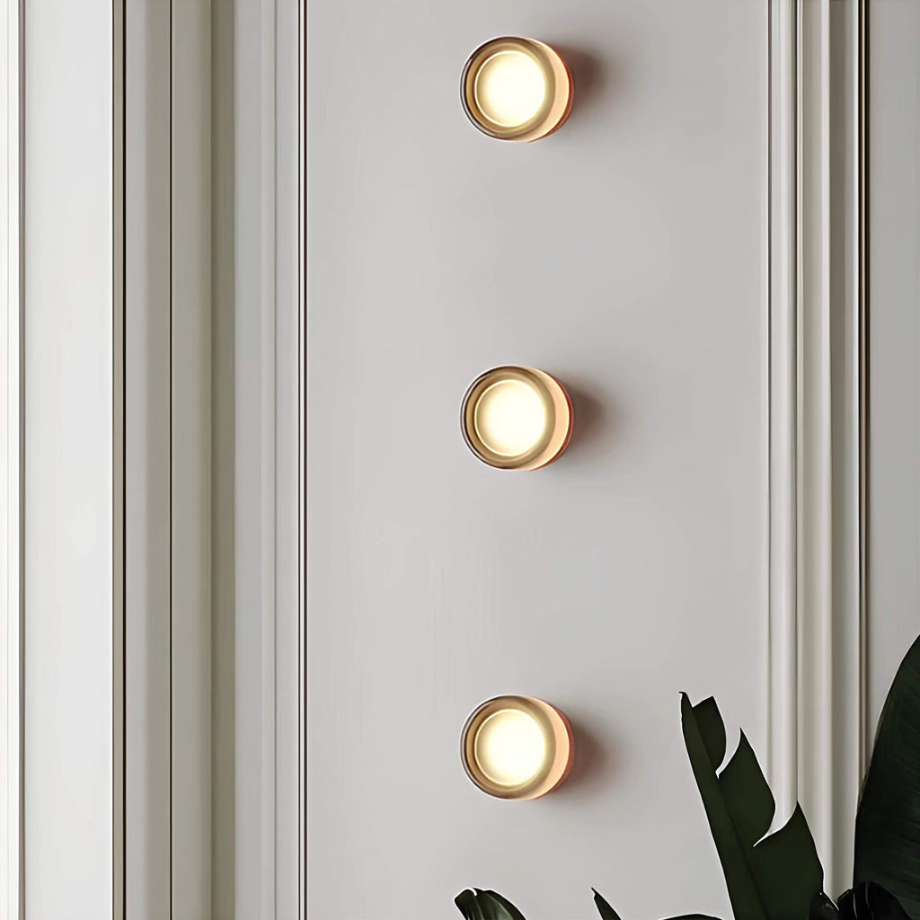 Junips | Elegant Wall Lamp for Contemporary Interior