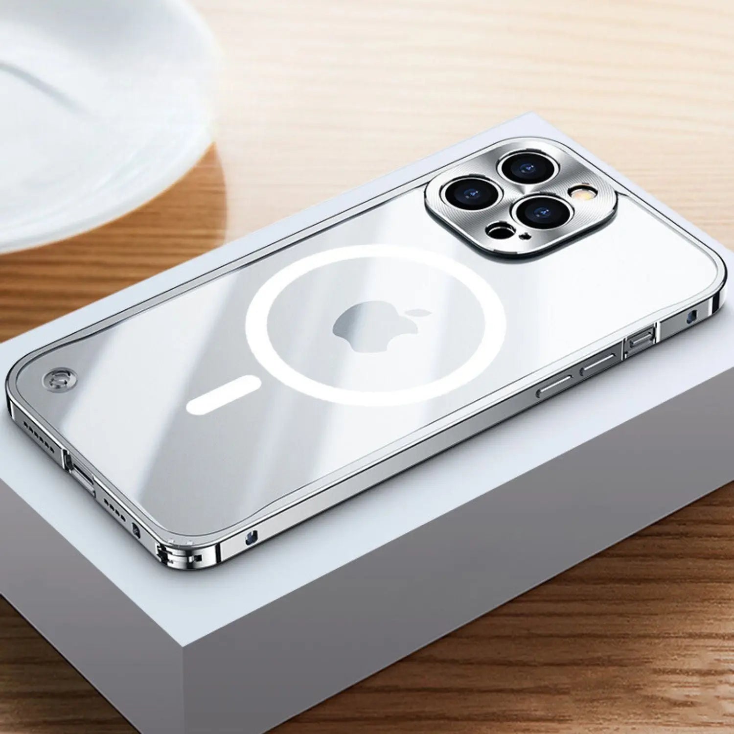 Junips | Metal Luxury MagSafe Case for iPhone Pro Max - Slim and Stylish Design with Maximum Protection