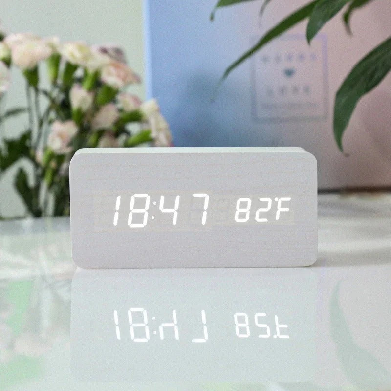 Junips | Minimalistic LED Watch | Wood