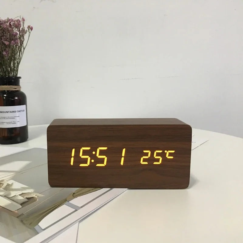 Junips | Minimalistic LED Watch | Wood