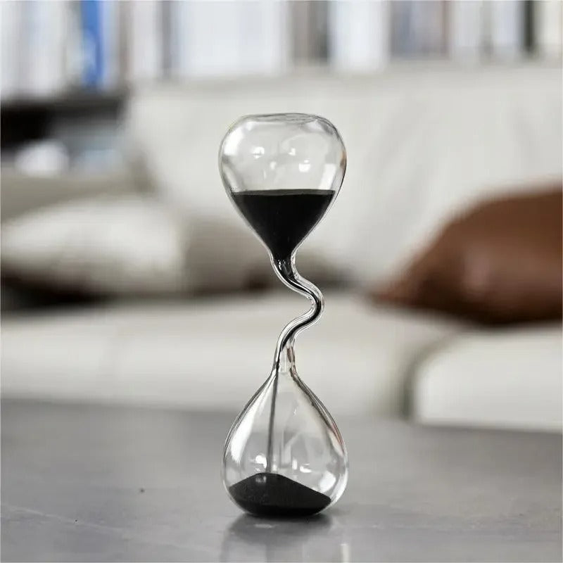 Junips | Curvy Black Hourglass | Glass